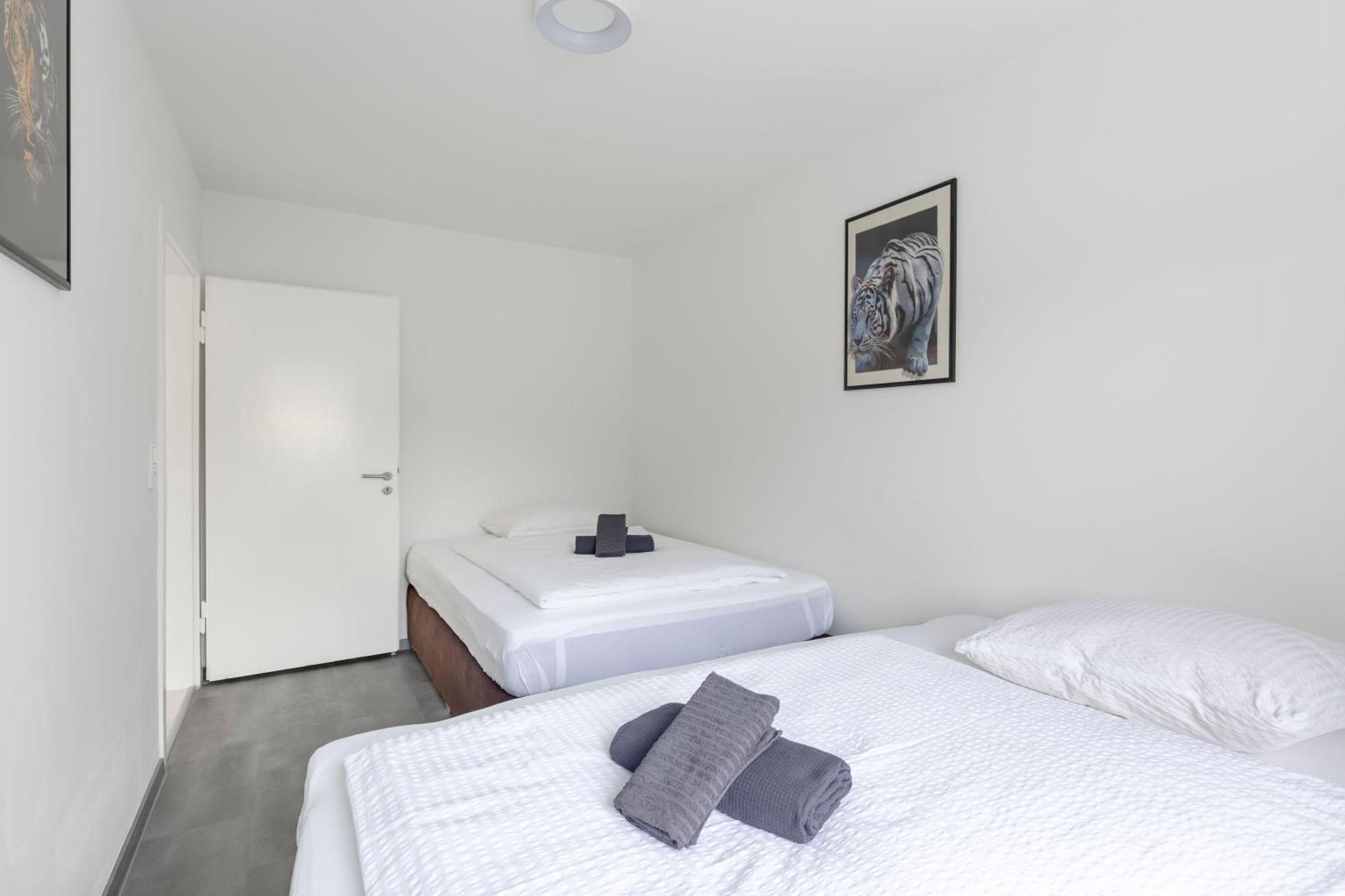 44 Apartments - Modern, Gemuetlich, Wlan, Balkon, Stellplatz Wuppertal Ngoại thất bức ảnh